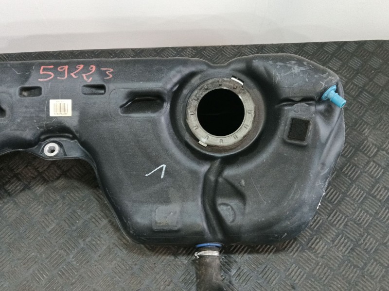 Recambio de deposito combustible para bmw 1 (e81) 118 d referencia OEM IAM N1B0764689  