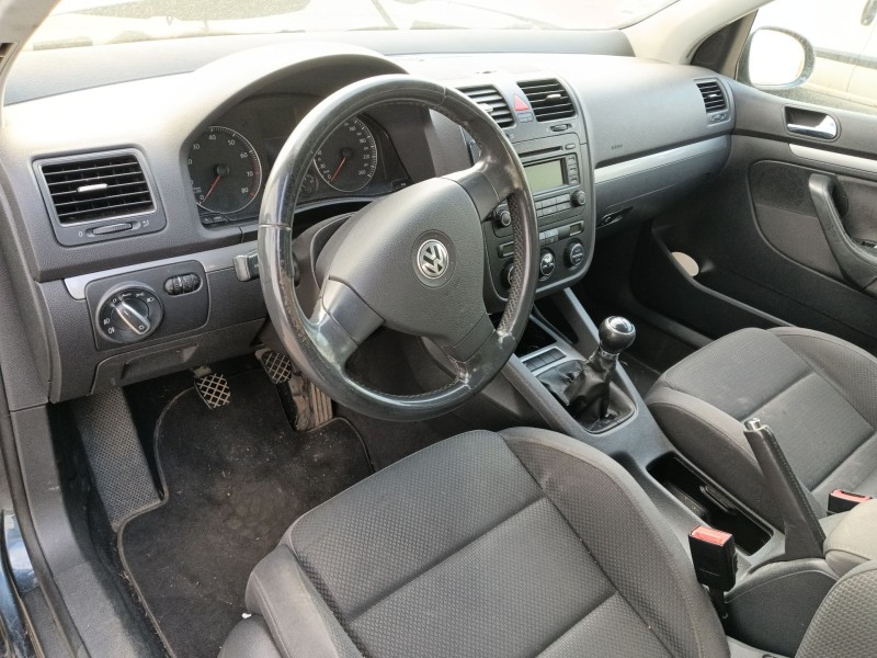 volkswagen golf v (1k1) del año 2004
