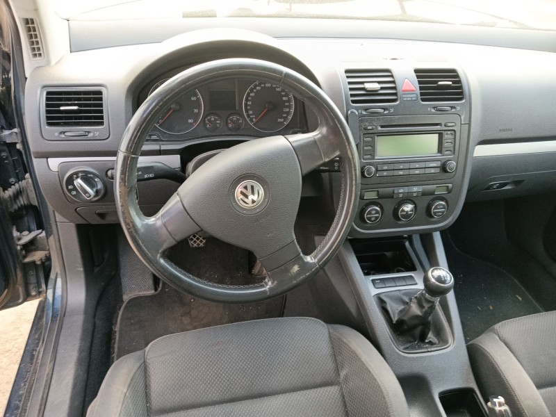 volkswagen golf v (1k1) del año 2004