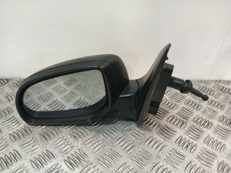 Recambio de retrovisor izquierdo para hyundai i20 i (pb, pbt) 1.2 referencia OEM IAM 20030001  