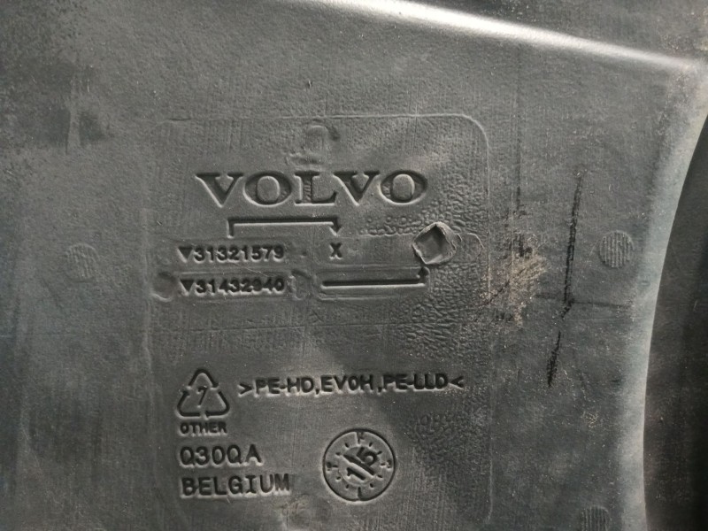 Recambio de deposito combustible para volvo v40 hatchback (525) d3 referencia OEM IAM P31372505 31321579 
