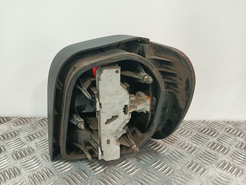 Recambio de piloto trasero izquierdo para volkswagen polo iii (6n1) 75 1.6 referencia OEM IAM 6N0945095  
