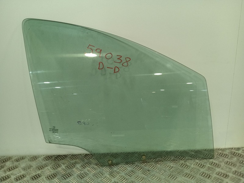 Recambio de luna delantera derecha para peugeot 207 sw referencia OEM IAM   