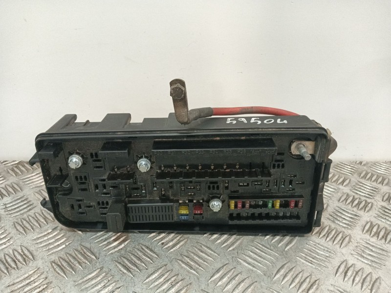 Recambio de caja reles / fusibles para opel vectra c (z02) 2.2 dti 16v (f69) referencia OEM IAM 460023260  