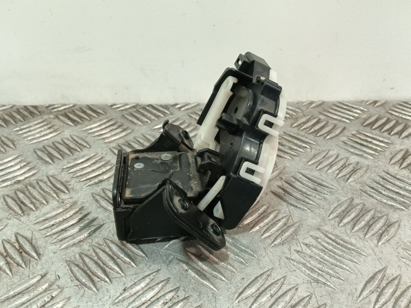 Recambio de cerradura maletero / porton para mazda 3 lim. (bl) referencia OEM IAM   