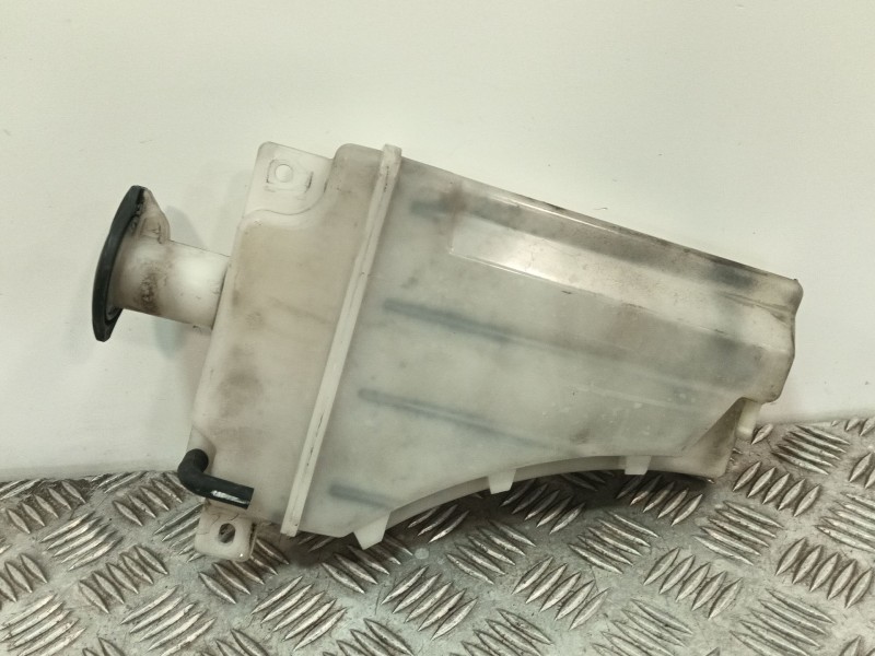 Recambio de deposito expansion para hyundai h350 furgoneta 2.5 crdi referencia OEM IAM 2536059000  