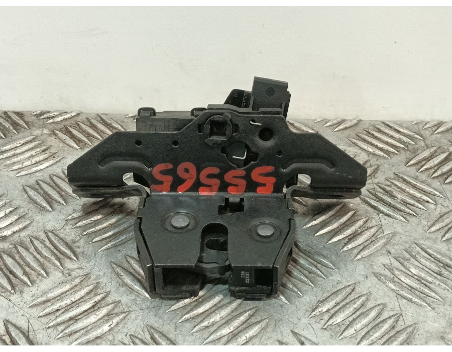Recambio de cerradura maletero / porton para opel astra j lim. 1.6 16v cat referencia OEM IAM 13500195  