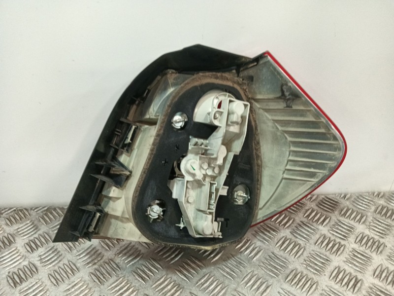 Recambio de piloto trasero izquierdo para bmw 1 (e81) 118 d referencia OEM IAM 63217164955 63210397034 63216924501