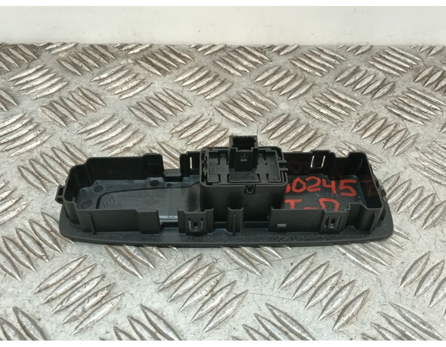 Recambio de mando elevalunas trasero derecho para renault scénic iv (j9_) 1.5 dci 110 referencia OEM IAM 809605274R  