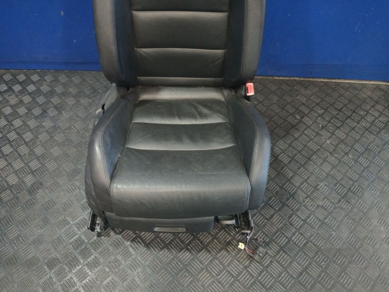 Recambio de juego asientos completo para volkswagen golf vi (5k1) 2.0 gti referencia OEM IAM M1000205901L 111022145161 