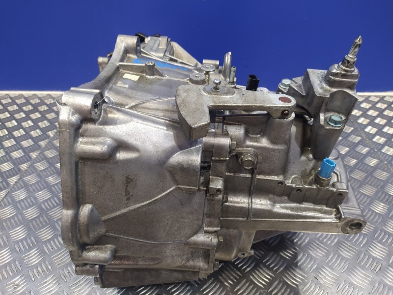Recambio de caja cambios para nissan qashqai (j10) 2.0 16v cat referencia OEM IAM JD600  