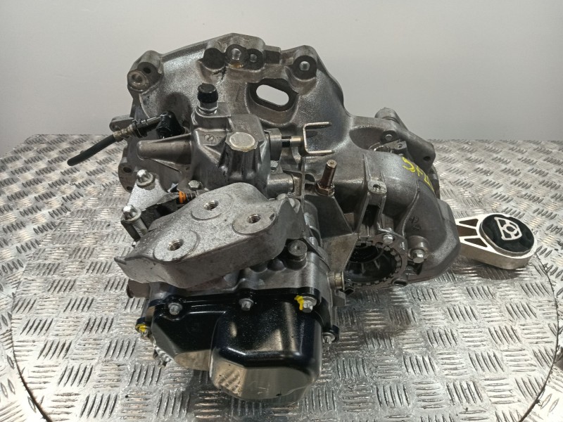 Recambio de caja cambios para opel corsa d referencia OEM IAM 55565178  