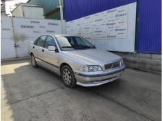 VOLVO S40 BERLINA