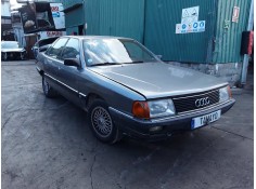 AUDI 100 BERLINA (443)