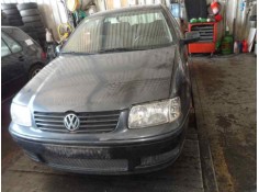 VOLKSWAGEN POLO BERLINA (6N2)