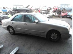 MERCEDES-BENZ CLASE E (W210) BERLINA