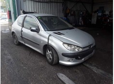 PEUGEOT 206 BERLINA