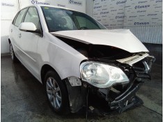 VOLKSWAGEN POLO (9N3)