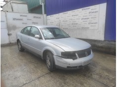 VOLKSWAGEN PASSAT BERLINA (3B2)