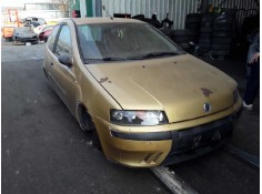 FIAT PUNTO BERLINA (188)