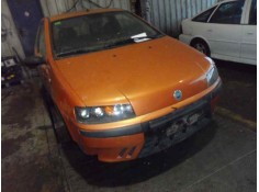 FIAT PUNTO BERLINA (188)