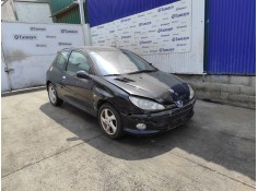 PEUGEOT 206 BERLINA