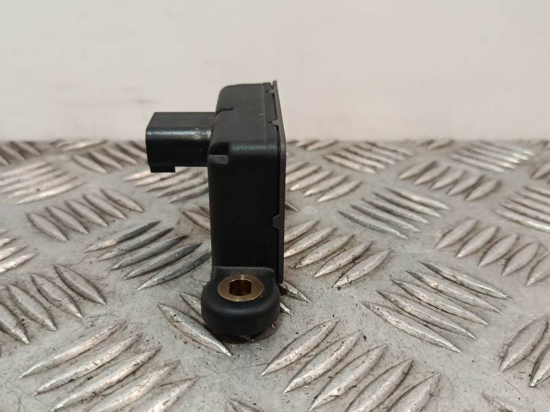 Recambio de sensor para opel astra j lim. 1.6 16v cat referencia OEM IAM 13505725  