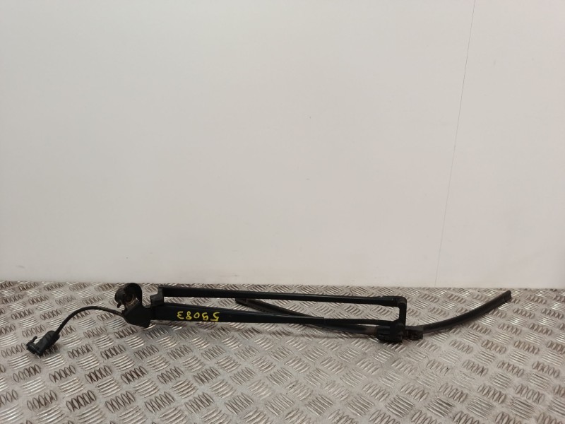 Recambio de brazo limpia delantero para toyota yaris (_p13_) 1.0 (ksp130) referencia OEM IAM   