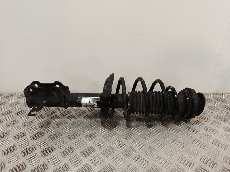 Recambio de amortiguador delantero derecho para opel astra j lim. 1.6 16v cat referencia OEM IAM   