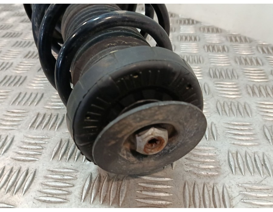Recambio de amortiguador delantero derecho para opel astra j lim. 1.6 16v cat referencia OEM IAM   