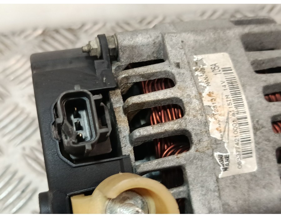 Recambio de alternador para ford focus ii (da_, hcp, dp) 1.8 tdci referencia OEM IAM 063377421000  