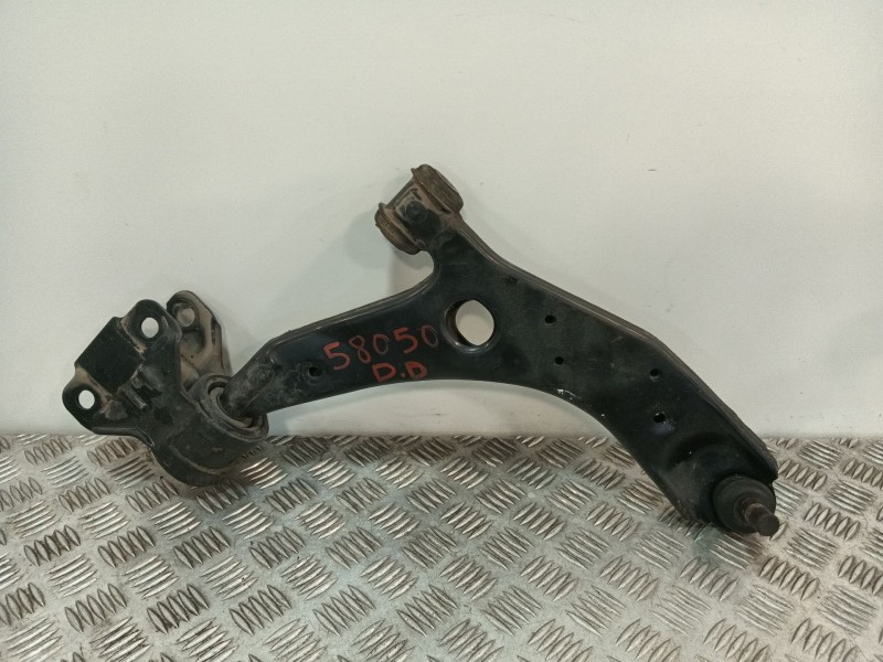 Recambio de brazo suspension inferior delantero derecho para mazda 3 lim. (bl) referencia OEM IAM 8V613  