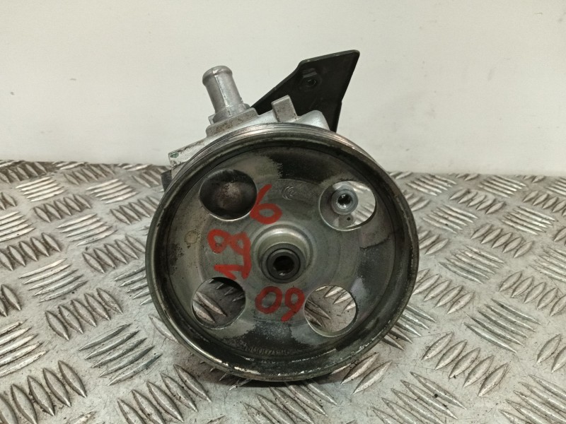 Recambio de bomba direccion para peugeot partner monospace (5_, g_) 1.6 hdi 90 referencia OEM IAM 9637000880  