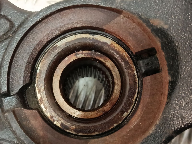 Recambio de mangueta delantera derecha para mazda 3 lim. (bl) referencia OEM IAM BBM21  