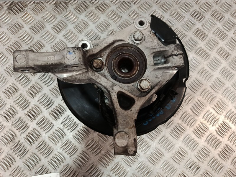 Recambio de mangueta delantera izquierda para opel astra j lim. 1.6 16v cat referencia OEM IAM   