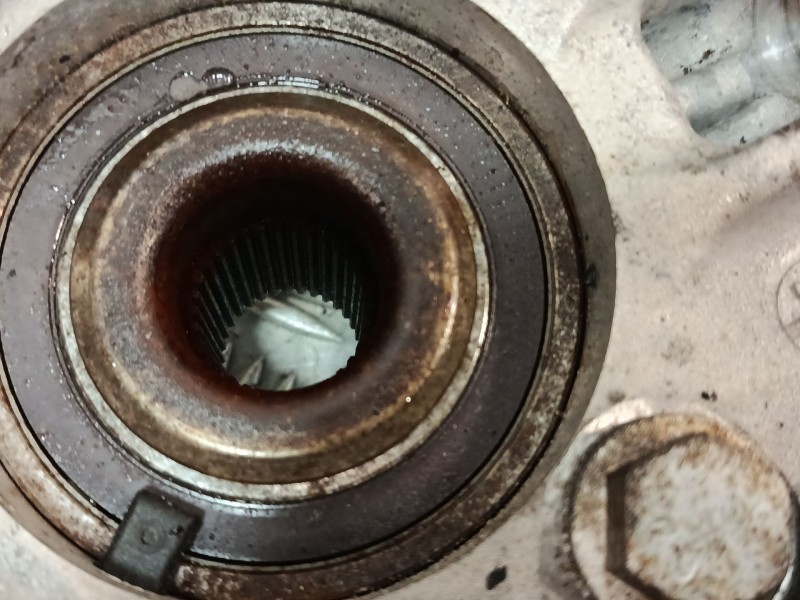 Recambio de mangueta delantera izquierda para opel astra j lim. 1.6 16v cat referencia OEM IAM   