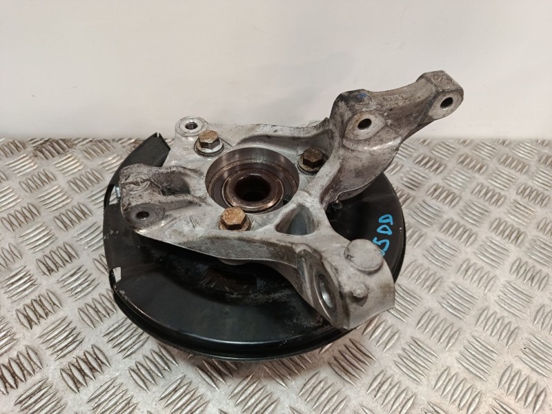 Recambio de mangueta delantera derecha para opel astra j lim. 1.6 16v cat referencia OEM IAM   