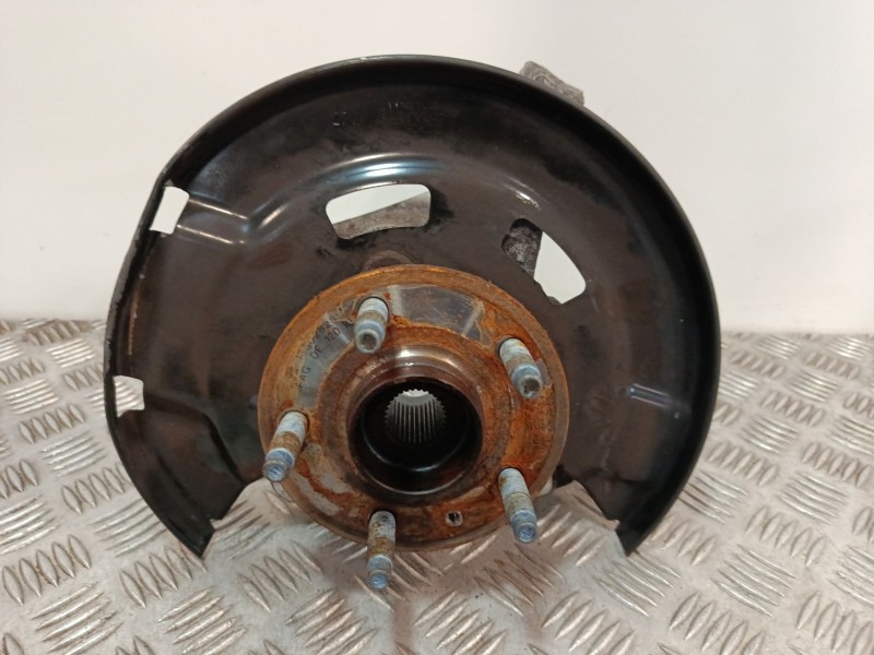 Recambio de mangueta delantera derecha para opel astra j lim. 1.6 16v cat referencia OEM IAM   