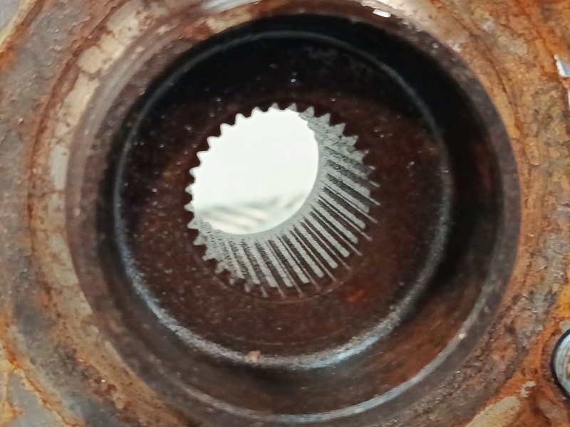 Recambio de mangueta delantera derecha para opel astra j lim. 1.6 16v cat referencia OEM IAM   