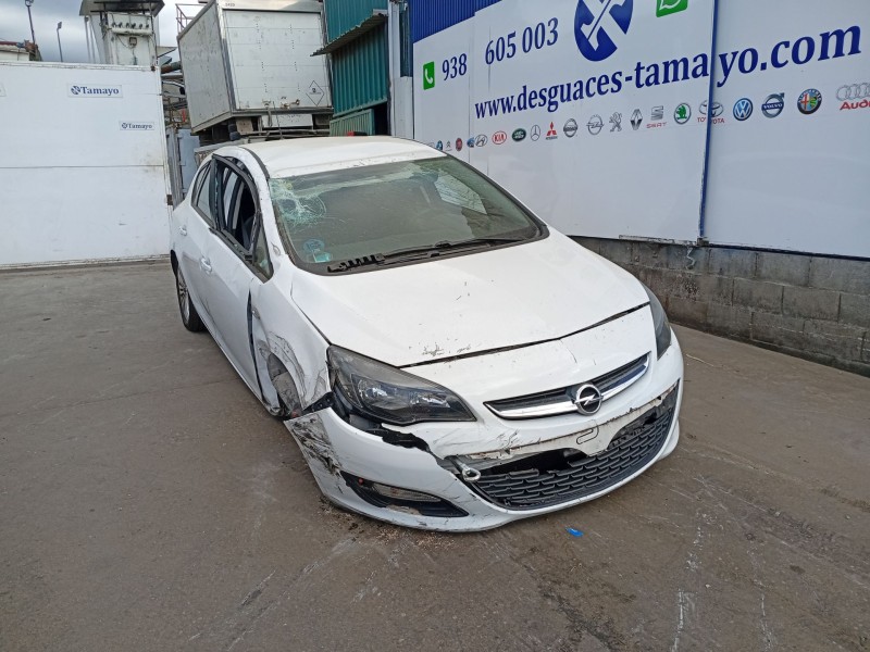 opel astra j (p10) del año 2015