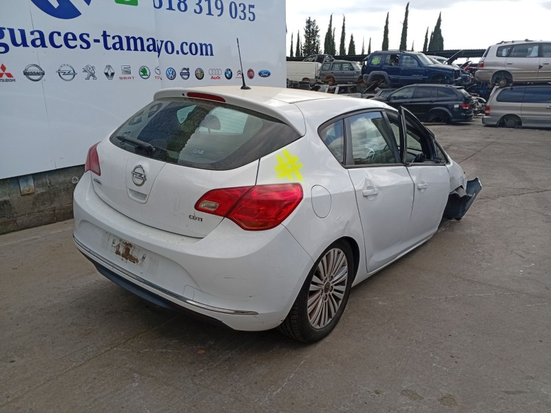 opel astra j (p10) del año 2015