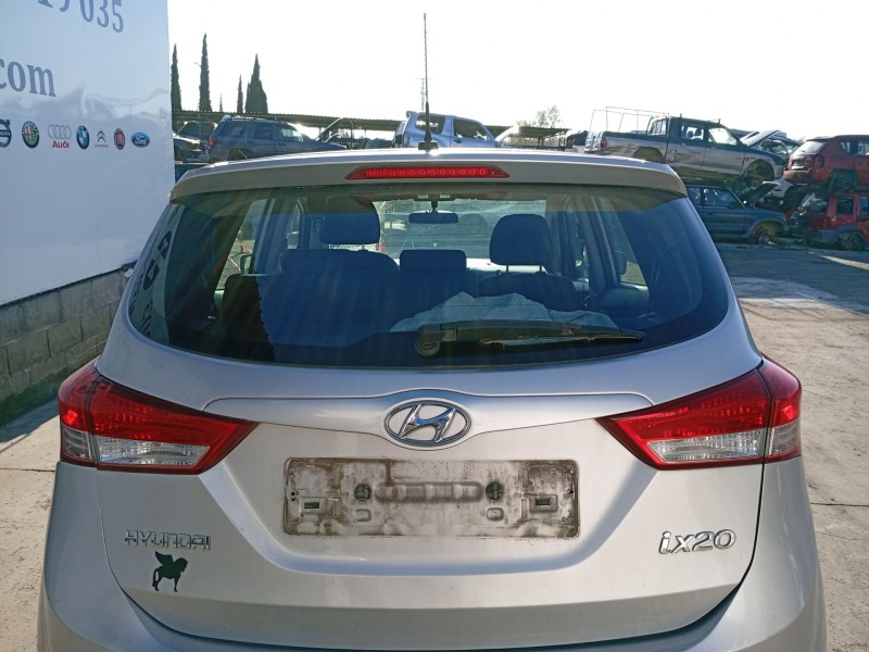 Recambio de brazo limpia trasero para hyundai ix20 (jc) 1.4 referencia OEM IAM 988151P000  