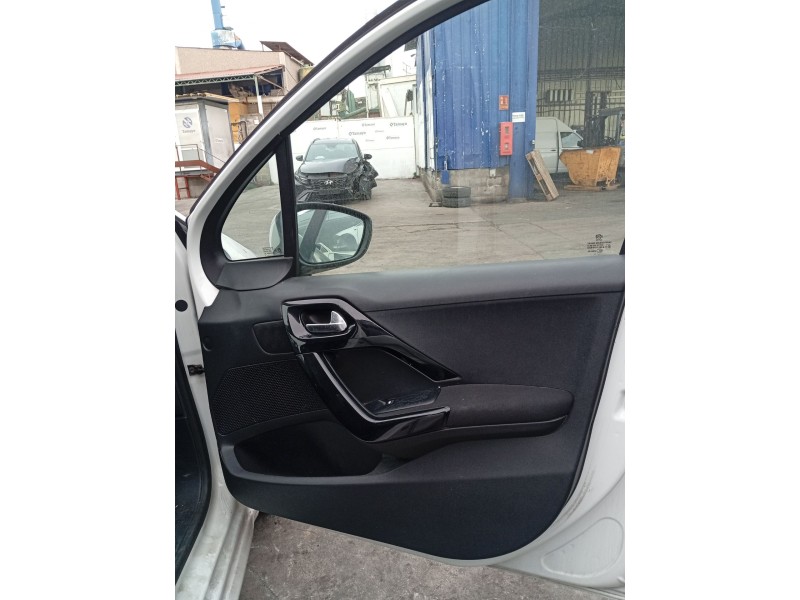 Recambio de elevalunas delantero derecho para peugeot 208 i (ca_, cc_) 1.2 vti 82 referencia OEM IAM 9816402080  