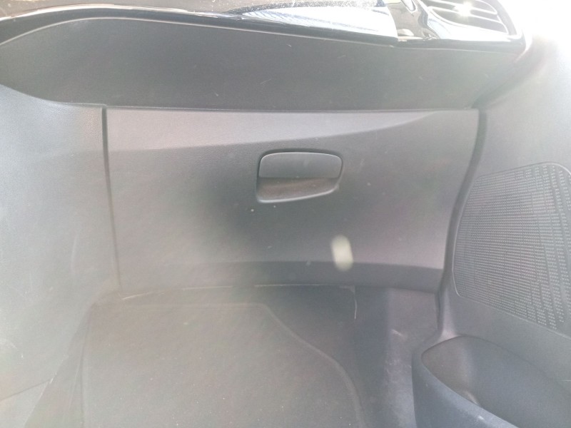 Recambio de guantera para citroën c3 ii (sc_) 1.6 bluehdi 75 referencia OEM IAM 825212  