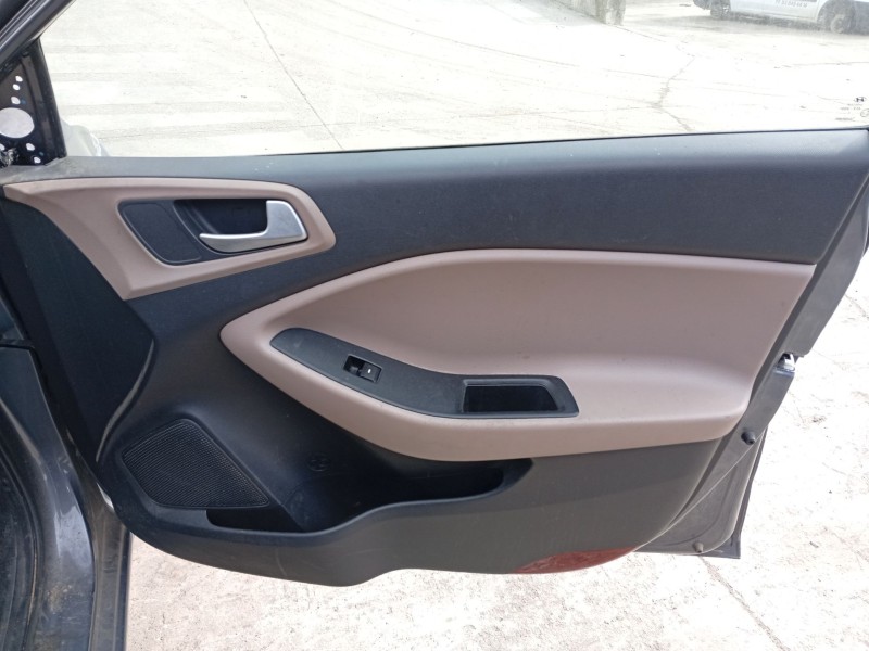 Recambio de elevalunas delantero derecho para hyundai i20 referencia OEM IAM 82404C7010  