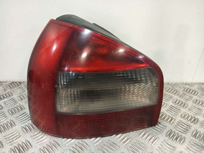 Recambio de piloto trasero izquierdo para audi a3 (8l1) 1.9 tdi referencia OEM IAM   