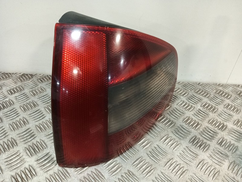 Recambio de piloto trasero izquierdo para audi a3 (8l1) 1.9 tdi referencia OEM IAM   
