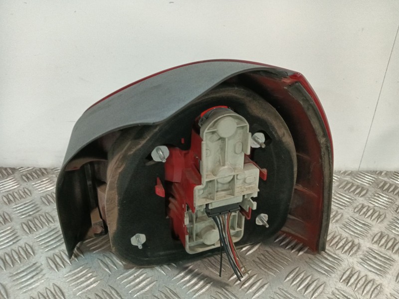 Recambio de piloto trasero izquierdo para audi a3 (8l1) 1.9 tdi referencia OEM IAM   