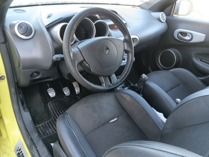 renault wind (e4m_) del año 2011