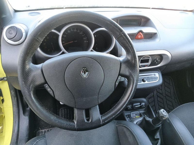 renault wind (e4m_) del año 2011